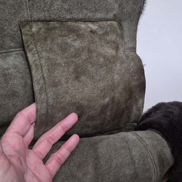 Real Shearling Jacket - Picture 5 of 8